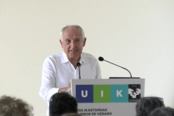 Anjel Lertxundi Idazlea eta obra UIK